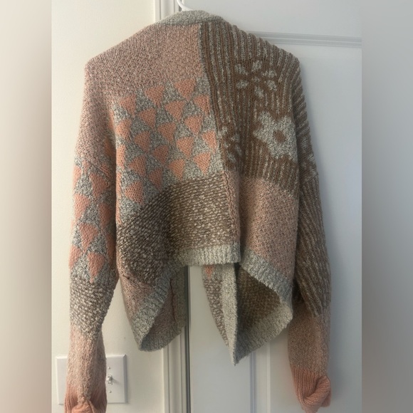 Sincerely Jules Multicolor Patterned Sweater - Picture 2 of 2